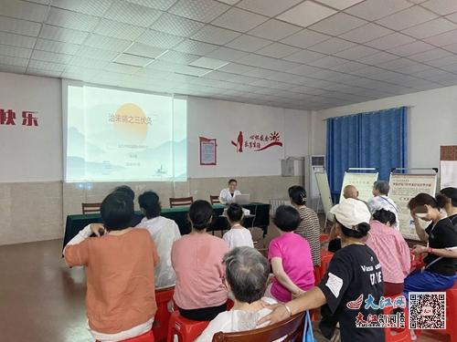 九江市中医医院携手江西职业技术大学社区，开展“三伏灸”健康养生科普与惠民服务